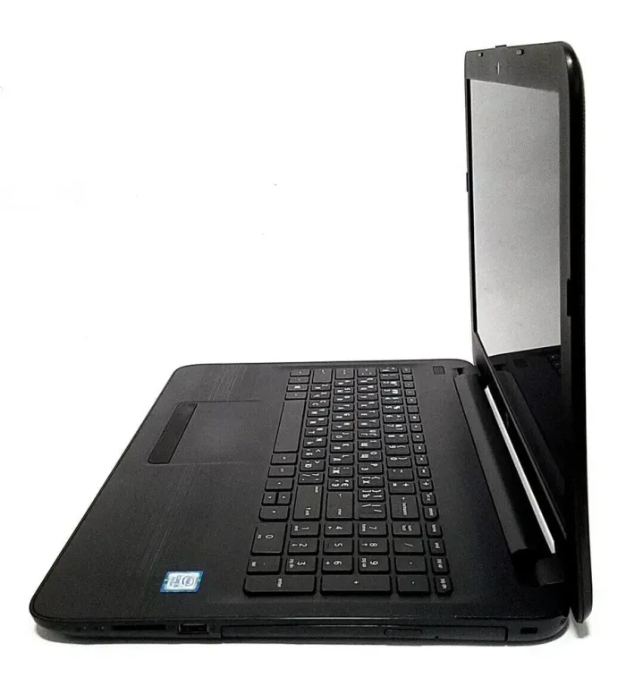 Ноутбук HP 15-ay103dx / 15.6" (1366x768) TN Touch / Intel Core i5-7200U (2 (4) ядра по 2.5 - 3.1 GHz) / 8 GB DDR4 / 512 GB SSD / Intel HD Graphics 620 / WebCam / Win 10 Home б/в - зображення 4