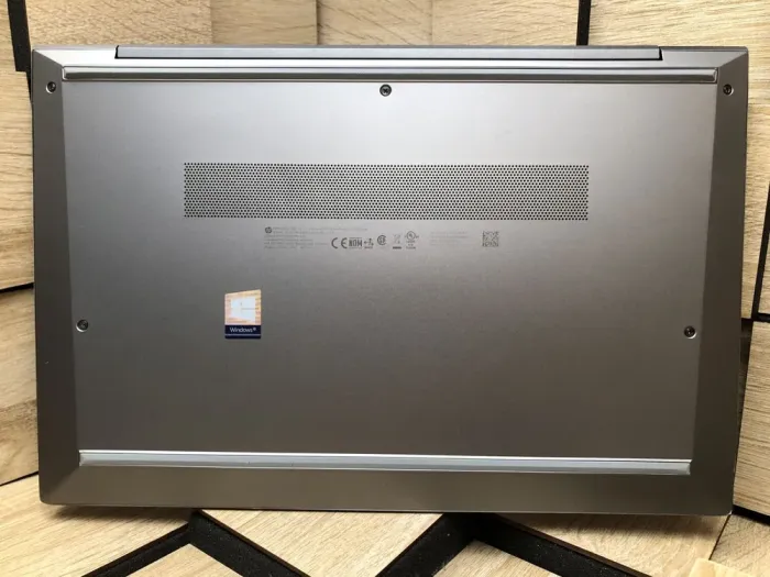 Мобільна робоча станція Б-клас HP ZBook Firefly 14 G7 / 14" (1920x1080) IPS / Intel Core i7-10610U (4 (8) ядра по 1.8 - 4.9 GHz) / 16 GB DDR4 / 256 GB SSD M.2 / Intel UHD Graphics / WebCam б/в - зображення 10