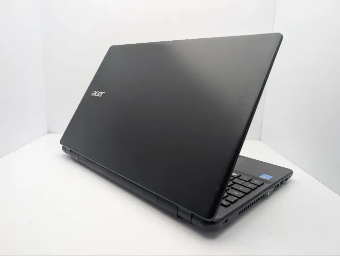 Ноутбук Acer Aspire E5-511 / 15.6" (1366x768) TN / Intel Pentium N3530 (4 ядра по 2.16 - 2.58 GHz) / 8 GB DDR3 / 120 GB SSD / Intel HD Graphics / WebCam / DVD-ROM б/в - зображення 8