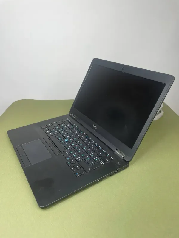 Ультрабук Dell Latitude E7470 / 14" (1920x1080) TN / Intel Core i5-6300U (2 (4) ядра по 2.4-3 GHz) / 16 GB DDR4 / 256 GB SSD / Intel HD Graphics 520 / WebCam / Win 10 б/в - зображення 5