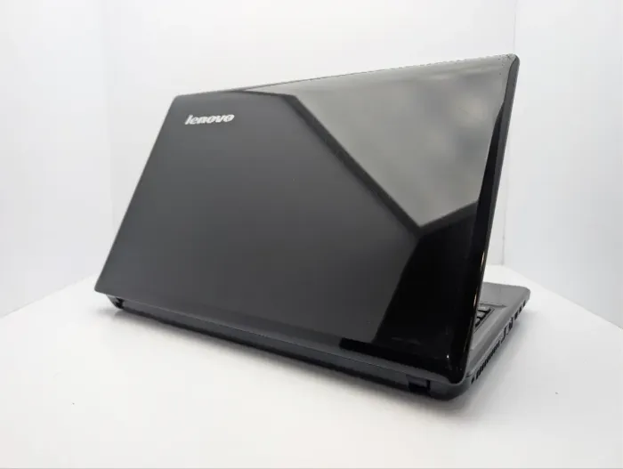 Ноутбук Lenovo IdeaPad G585 / 15.6" (1366x768) TN / AMD E1-1200 (2 ядра по 1.4 GHz) / 6 GB DDR3 / 120 GB SSD / AMD Radeon HD 7310 Graphics / WebCam / DVD-ROM б/в - зображення 8