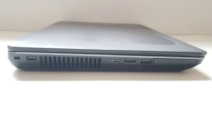 Мобільна робоча станція HP ZBook 15 G1 / 15.6" (1920x1080) IPS / Intel Core i7-4600M (2 (4) ядра по 2.9 - 3.6 GHz) / 16 GB DDR3 / 256 GB SSD + 500 GB HDD / nVidia Quadro K1100M, 2 GB GDDR5, 128-bit / WebCam б/в - зображення 4