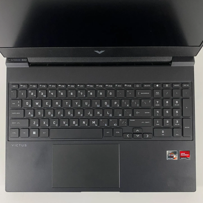 Ігровий ноутбук Б-класу HP Victus 15-fb2063dx / 15,6" (1920x1080) IPS / AMD Ryzen 5 7535HS (6 (12) ядер по 3,3 - 4,55 ГГц) / 16 ГБ DDR5 / 512 ГБ SSD / AMD Radeon RX 6550M, 4 ГБ GDDR6, 64-біт / WebCam б/в - зображення 3