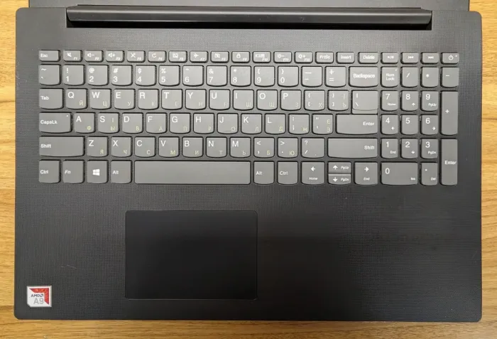 Ноутбук Б-клас Lenovo IdeaPad 130-15AST / 15.6" (1366x768) TN / AMD A9-9425 (2 ядра по 3.1 - 3.7 GHz) / 8 GB DDR4 / 240 GB SSD / AMD Radeon R5 Graphics / WebCam / Windows 10 б/в - зображення 3