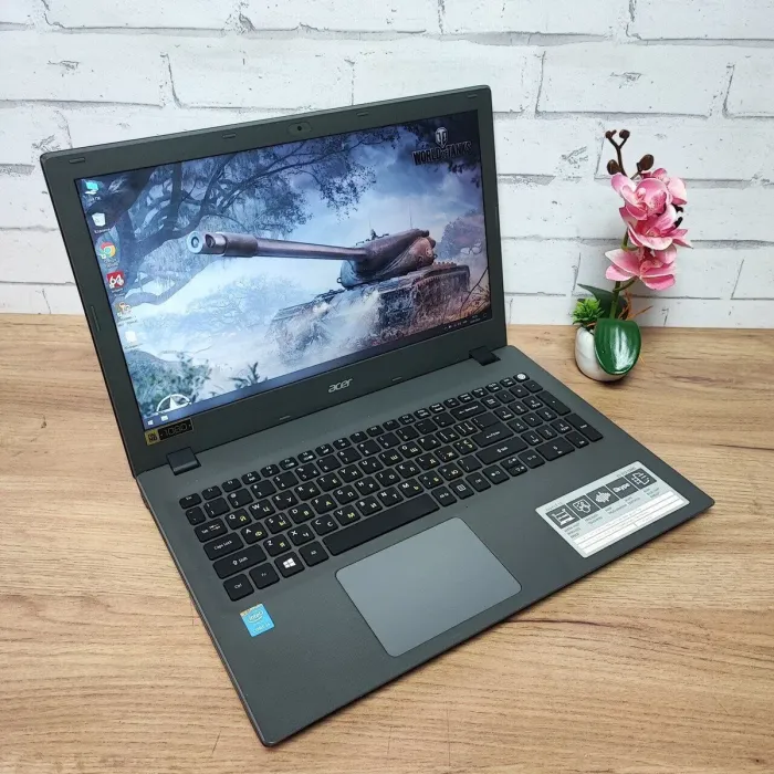 Ноутбук Б-клас Acer Aspire E5-573 / 15.6" (1920x1080) TN / Intel Core i5-4210U (2 (4) ядра по 1.7 - 2.7 GHz) / 8 GB DDR3 / 128 GB SSD / Intel HD Graphics 4400 / WebCam / VGA б/в - зображення 3