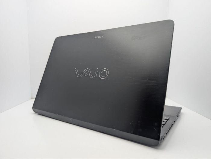Ноутбук Sony SVF15 / 15.6" (1366x768) TN Touch / Intel Core i5-3337U (2 (4) ядра по 1.8 - 2.7 GHz) / 8 GB DDR3 / 240 GB SSD / Intel HD Graphics 4000 / WebCam / DVD-ROM б/в - зображення 8