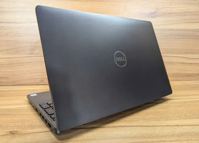 Ультрабук Dell Latitude 5500 / 15.6" (1920x1080) IPS / Intel Core i5-8265U (4 (8) ядра по 1.6 - 3.9 GHz) / 16 GB DDR4 / 480 GB SSD / Intel UHD Graphics 620 / HDMI / WebCam / Windows 10 б/в - зображення 7