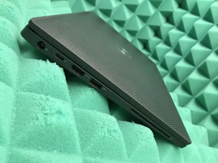 Ультрабук Б-клас Dell Latitude 7400 / 14" (1920x1080) IPS / Intel Core i5-8365U (4 (8) ядра по 1.6 - 4.1 GHz) / 16 GB DDR4 / 256 GB SSD M.2 / Intel UHD Graphics 620 / WebCam / USB 3.1 / HDMI / Windows 10 б/в - зображення 5