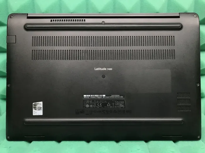 Ультрабук Б-клас Dell Latitude 7480 / 14" (1920x1080) IPS / Intel Core i5-7200U (2 (4) ядра по 2.5 - 3.1 GHz) / 8 GB DDR4 / 256 GB SSD M.2 / Intel HD Graphics 620 / WebCam / HDMI б/в - зображення 9