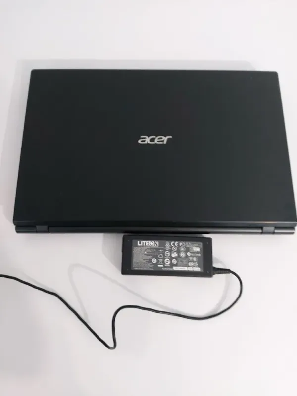 Ноутбук Acer Aspire V3-772G / 17.3" (1920x1080) TN / Intel Core i7-4702MQ (4 (8) ядра по 2.2 - 3.2 GHz) / 16 GB DDR3 / 60 GB SSD + 512 GB SSD + 1000 GB HDD / nVidia GeForce GT 750M, 2 GB GDDR5, 128-bit / WebCam / DVD-ROM б/в - зображення 6