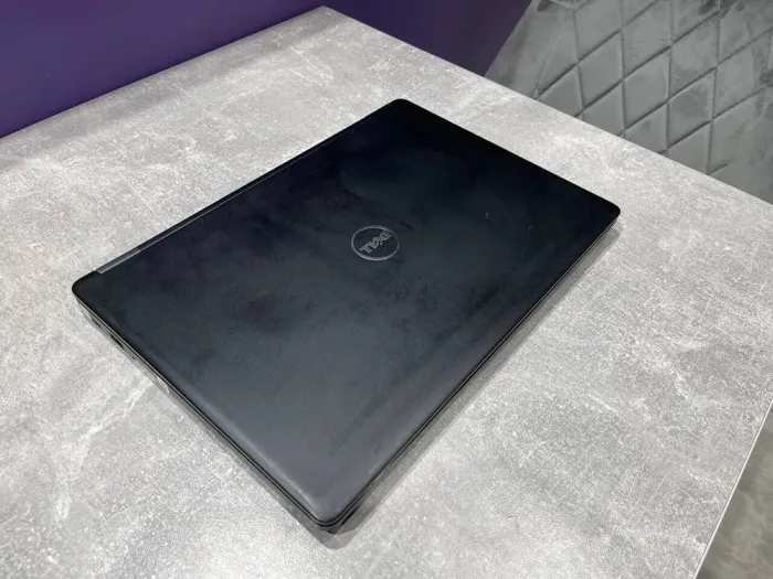 Ультрабук Dell Latitude E5480 / 14" (1366x768) TN / Intel Core i5-6200U (2 (4) ядра по 2.3 - 2.8 GHz) / 16 GB DDR4 / 240 GB SSD / Intel HD Graphics 520 / WebCam б/в - зображення 6