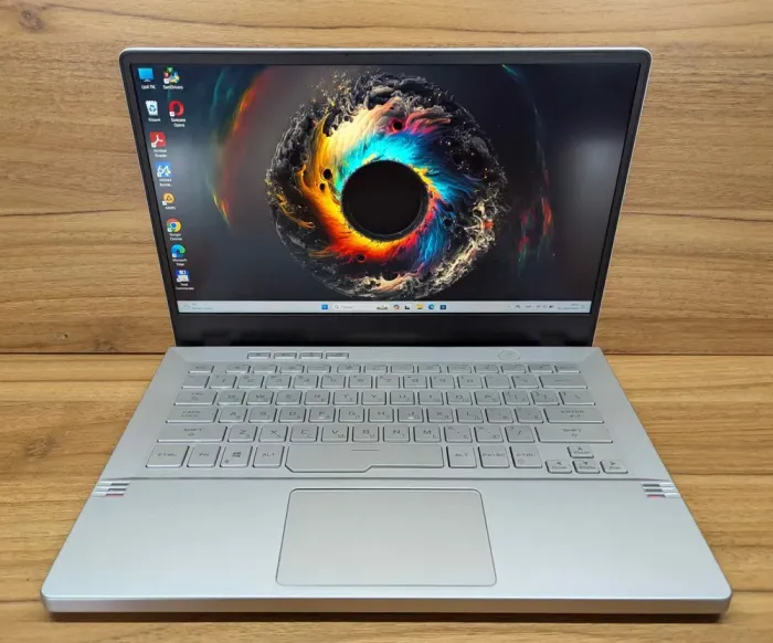 Ігровий ноутбук Asus ROG Zephyrus G 14 GA401Q / 14" (1920x1080) IPS / AMD Ryzen 9 5900HS (8 (16) ядер по 3.0 - 4.6 GHz) / 16 GB DDR4 / 1000 GB SSD / nVidia GeForce RTX 3060, 6 GB GDDR6, 192-bit / WebCam / Windows 11 б/в - зображення 2