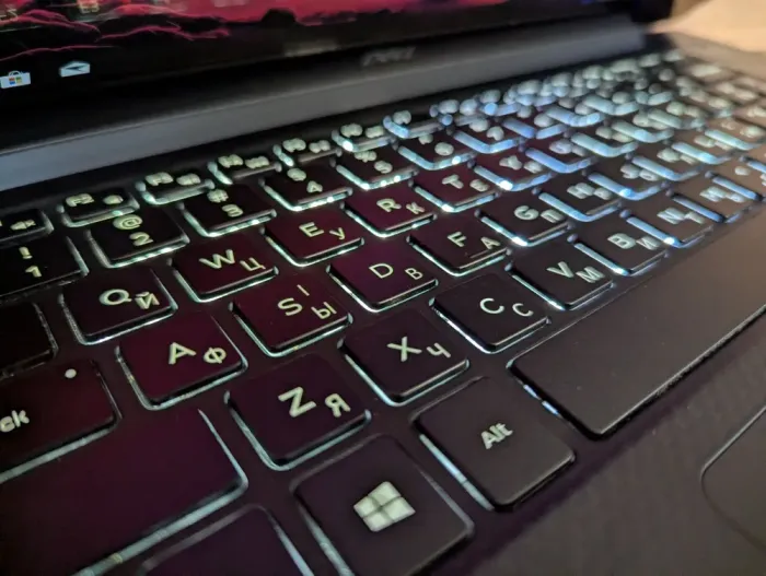 Ігровий ноутбук Dell XPS 15 7590 / 15.6" (3840x2160) IPS / Intel Core i7-9750H (6 (12) ядер по 2.6 - 4.5 GHz) / 16 GB DDR4 / 512 GB SSD / nVidia GeForce GTX 1650, 4 GB GDDR6, 128-bit / WebCam / Windows 10 б/в - зображення 6