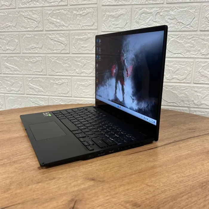 Ігровий ультрабук-трансформер Asus Rog Flow x13 GV301QE / 13.3" (1920x1080) IPS Touch / AMD Ryzen 9 5900HS (8 (16) ядер по 3.0 - 4.6 GHz) / 16 GB DDR4 / 1000 GB SSD / nVidia GeForce RTX 3050 Ti, 4 GB GDDR6, 128-bit / WebCam б/в - зображення 5