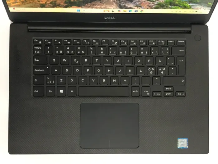 Ігровий ультрабук Б-класу Dell XPS 15 9570 / 15.6" (1920x1080) IPS / Intel Core i7-8750H (6 (12) ядра по 2.2 - 4.1 GHz) / 16 GB DDR4 / 512 GB SSD / nVidia GeForce GTX 1050 Ti Max-Q, 4 GB GDDR5, 128-bit / WebCam / Win 11 Pro б/в - зображення 10