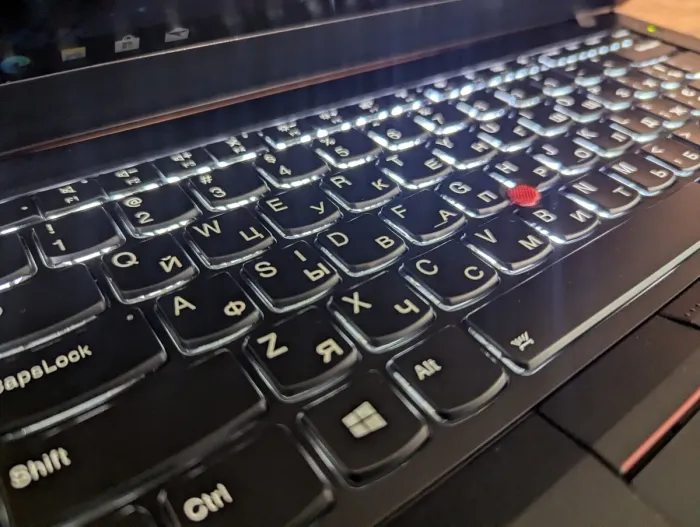 Ультрабук Lenovo ThinkPad T470 / 14" (1920x1080) IPS / Intel Core i5-6300U (2 (4) ядра по 2.4 - 3.0 GHz) / 8 GB DDR4 / 256 GB SSD / Intel HD Graphics 520 / WebCam / TouchID / Windows 10 б/в - зображення 6