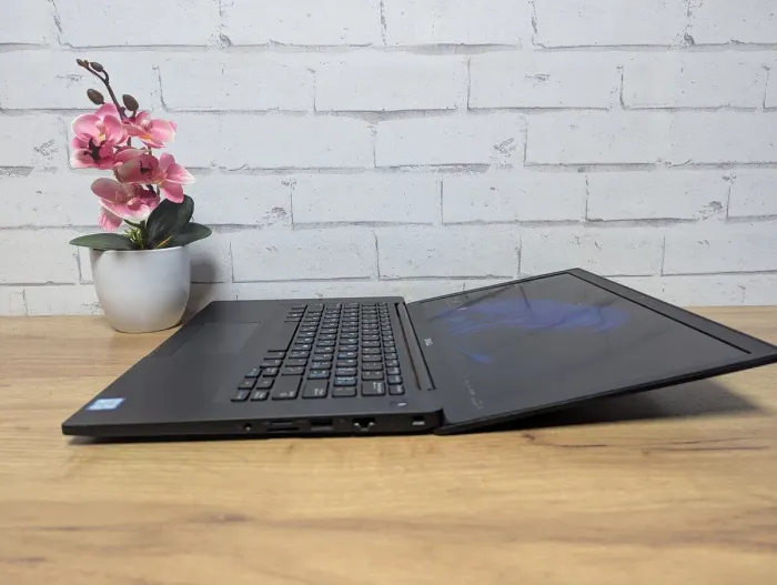 Ноутбук Dell Latitude 7490 / 14" (1920x1080) TN Touch / Intel Core i5-8350U (4 (8) ядра по 1.7 - 3.6 GHz) / 16 GB DDR4 / 128 GB SSD / Intel UHD Graphics 620 / WebCam б/в - зображення 7
