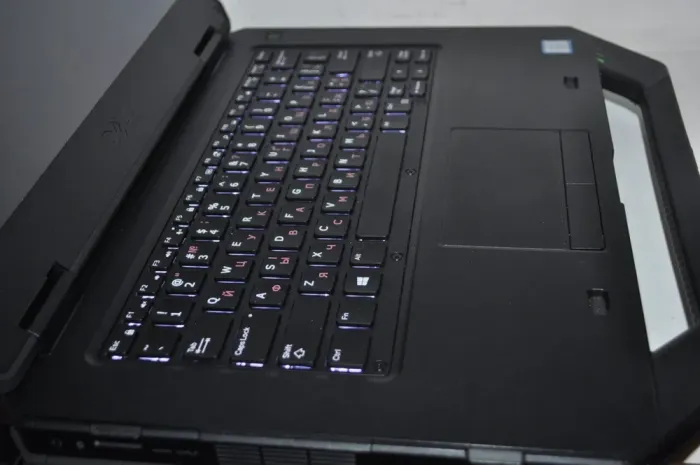 Захищений ноутбук Dell Latitude 5414 Rugged / 14" (1366x768) TN / Intel Core i5-6300U (2 (4) ядра по 2.4 - 3.0 GHz) / 12 GB DDR4 / 240 GB SSD / Intel HD Graphics 520 / WebCam / Wi-Fi / Bluetooth / Windows 11 Pro б/в - зображення 10