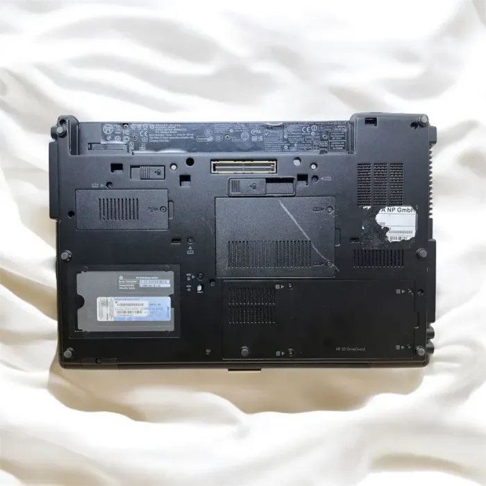 Ноутбук HP EliteBook 8540w / 15.6" (1600x900) TN / Intel Core i5-520M (2 (4) ядра по 2.4 - 2.93 GHz) / 8 GB DDR3 / 256 GB SSD / nVidia Quadro FX 880M, 1 GB DDR3, 128-bit / Без АКБ б/в - зображення 6