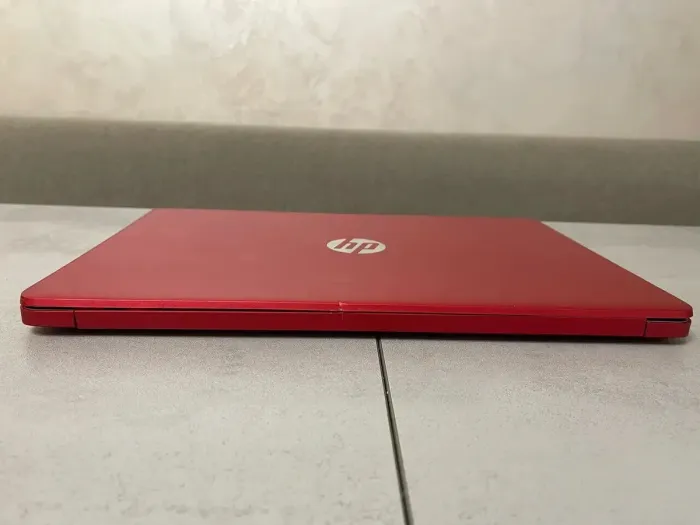 Ультрабук Б-клас HP 15-dw0083wm / 15.6" (1366x768) TN / Intel Pentium Silver N5030 (4 ядра по 1.1 - 3.1 GHz) / 4 GB DDR4 / 128 GB SSD / Intel UHD Graphics 605 / WebCam / USB 3.1 / HDMI б/в - зображення 8