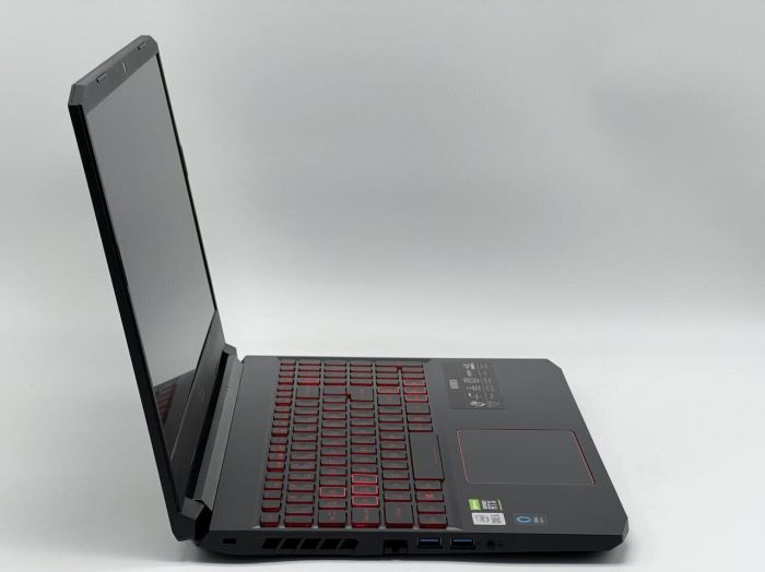 Ігровий ноутбук Б-клас Acer Nitro 5 AN515-55-53E5 / 15.6" (1920x1080) IPS / Intel Core i5-10300H (4 (8) ядра по 2.5 - 4.5 GHz) / 16 GB DDR4 / 240 GB SSD / nVidia GeForce RTX 3050, 4 GB GDDR6, 128-bit / WebCam б/в - зображення 3