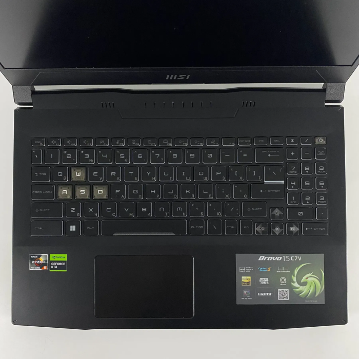 Ігровий ноутбук MSI Bravo 15 C7VE / 15.6" (1920x1080) IPS / AMD Ryzen 5 7535HS (6 (12) ядер по 3,3 - 4,55 ГГц) / 16 ГБ DDR5 / 512 ГБ SSD / nVidia GeForce RTX 4050, 6 ГБ GDDR6, 96-біт / WebCam б/в - изображение 3