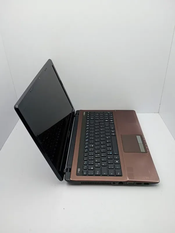 Ноутбук Asus K53 / 15.6" (1366x768) TN / Intel Core i3-2330M (2 (4) ядра по 2.2 GHz) / 6 GB DDR3 / 320 GB HDD / Intel HD Graphics 3000 / WebCam б/в - зображення 5