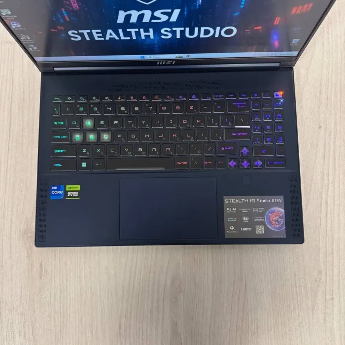 Ігровий ноутбук MSI Stealth 16 Studio A13VG / 16" (1920x1200) IPS / Intel Core i7-13620H (10 (16) ядер по 3,6 - 4,9 ГГц) / 16 ГБ DDR5 / 512 ГБ SSD NVMe / nVidia GeForce RTX 4070, 8 ГБ GDDR6, 128-bit / WebCam б/в - зображення 7