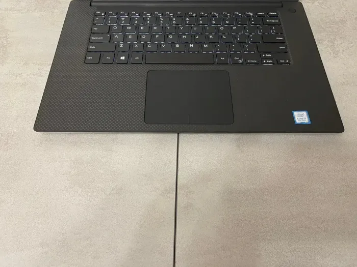 Мобільна робоча станція Dell Precision 5530 / 15.6" (1920x1080) IPS / Intel Core i7-8850H (6 (12) ядер по 2.6 - 4.3 GHz) / 16 GB DDR4 / 500 GB SSD M.2 / nVidia Quadro P1000, 4 GB GDDR5, 128-bit / WebCam / HDMI б/в - зображення 6