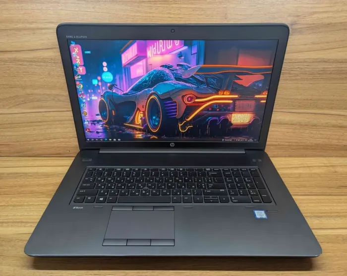 Мобільна робоча станція HP zBook 17 G3 / 17.3" (1920x1080) IPS / Intel Core i7-6700HQ (4 (8) ядра по 2.6 - 3.5 GHz) / 32 GB DDR4 / 512 GB SSD / nVidia Quadro M3000M, 4 GB GDDR5, 256-bit / Fingerprint / WebCam / Windows 10 б/в - зображення 2