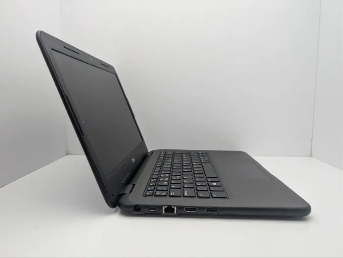 Ноутбук Dell Latitude 3310 / 13.3" (1366x768) TN / Intel Core i3-8145U (2 (4) ядра по 2.1 - 3.9 GHz) / 8 GB DDR4 / 128 GB SSD / Intel UHD Graphics / WebCam б/в - зображення 4