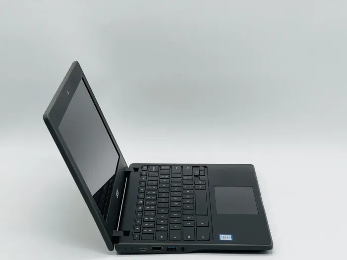 Нетбук Acer Chromebook 11 C771T-56G3 / 11.6" (1366x768) IPS Touch / Intel Core i5-6200U (2 (4) ядра по 2.3 - 2.8 GHz) / 8 GB DDR3 / 64 GB eMMC / Intel HD Graphics 520 / WebCam / ChromeOS  б/в - зображення 3