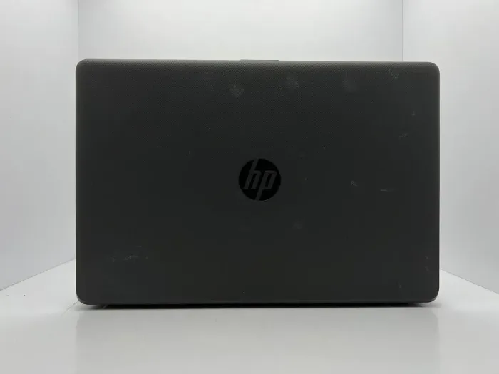 Ноутбук Б-клас HP 255 G6 / 15.6" (1366x768) TN / AMD E2-9000e (2 ядра по 1.5 - 2.0 GHz) / 4 GB DDR4 / 250 GB SSD / AMD Radeon R2 Graphics / WebCam б/в - зображення 5