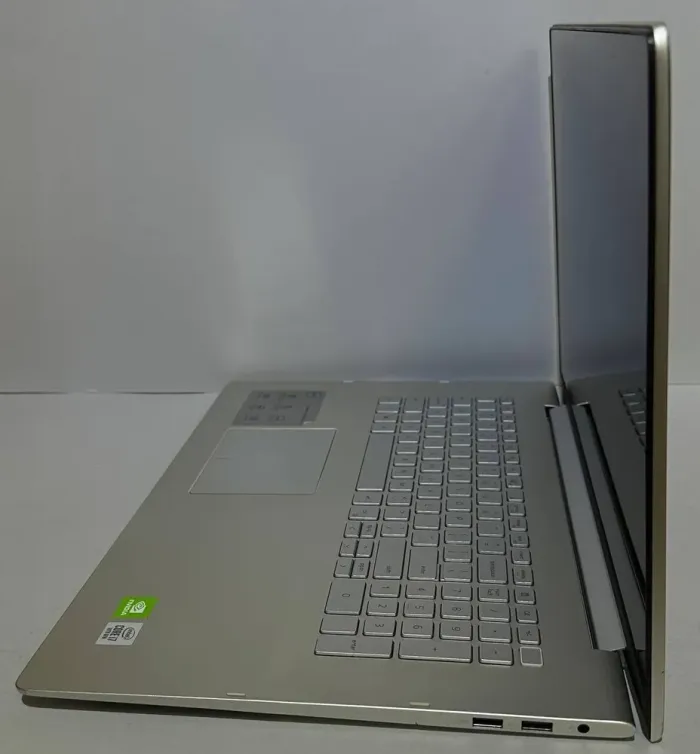 Ноутбук-трансформер Б-клас Dell Inspiron 7791 2n1 / 17.3" (1920x1080) IPS Touch / Intel Core i7-10510U (4 (8) ядра по 1.8 - 4.9 GHz) / 16 GB DDR4 / 512 GB SSD / nVidia GeForce MX250, 2 GB GDDR5, 64-bit / WebCam / HDMI б/в - зображення 6