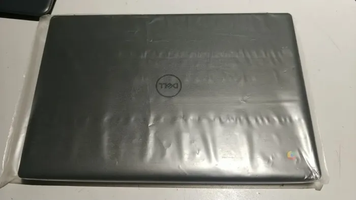 Ультрабук Dell Latitude 3445 / 14" (1920x1080) IPS / AMD Ryzen 3 7320C (4 (8) ядра по 2.4 - 4.1 GHz) / 8 GB DDR4 / 256 GB SSD / AMD Radeon 610M / WebCam / ChromeOS б/в - зображення 8