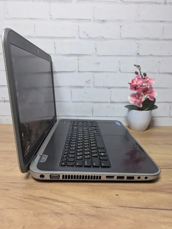 Ноутбук Б-клас Dell Inspiron 17R 5720 / 17.3" (1920x1080) TN / Intel Core i5-3210M (2 (4) ядра по 2.5 - 3.1 GHz) / 12 GB DDR3 / 128 GB SSD / nvidia GeForce GT 630M, 1 GB GDDR5, 128-bit / WebCam / DVD-ROM б/в - зображення 6