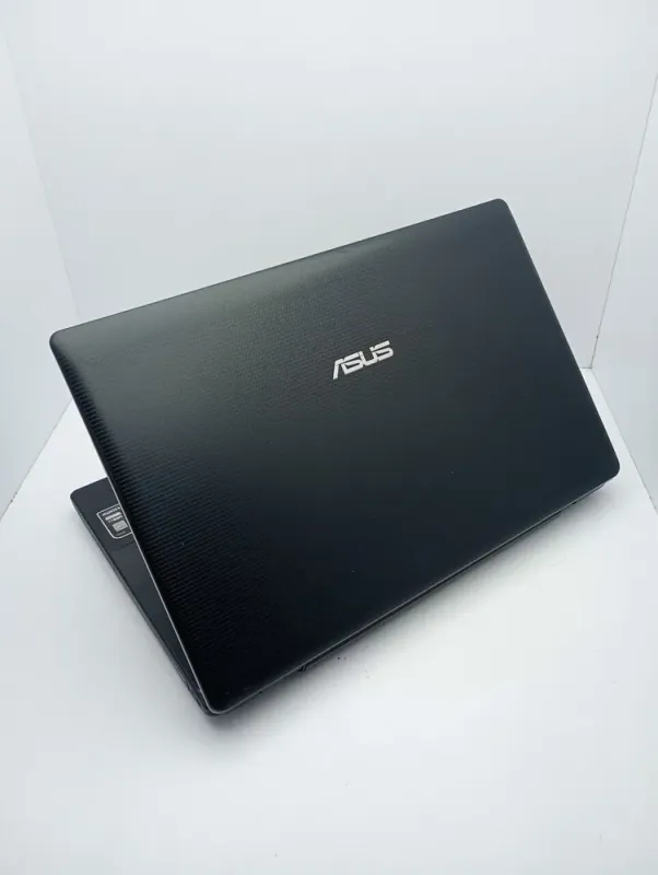 Ноутбук Asus X75 / 17.3" (1600x900) TN / Intel Pentium 2020M (2 ядра 2.4 GHz) / 6 GB DDR3 / 120 GB SSD / Intel HD Graphics / WebCam / HDMI б/в - зображення 8
