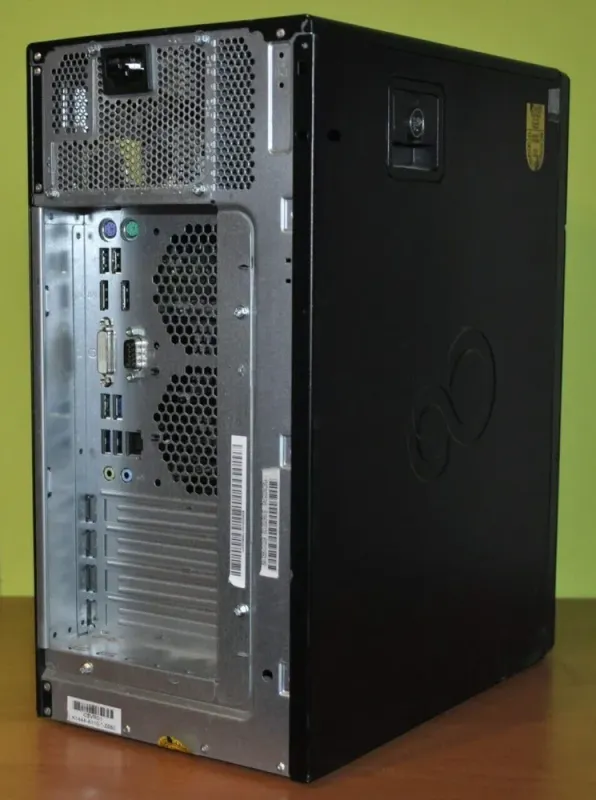 Комп'ютер Fujitsu Esprimo P757 E85 Tower / Intel Core i5-6400 (4 ядра по 2.7 - 3.3 GHz) / 16 GB DDR4 / 120 GB SSD / Intel HD Graphics 530 / Windows 11 Pro б/в - зображення 4