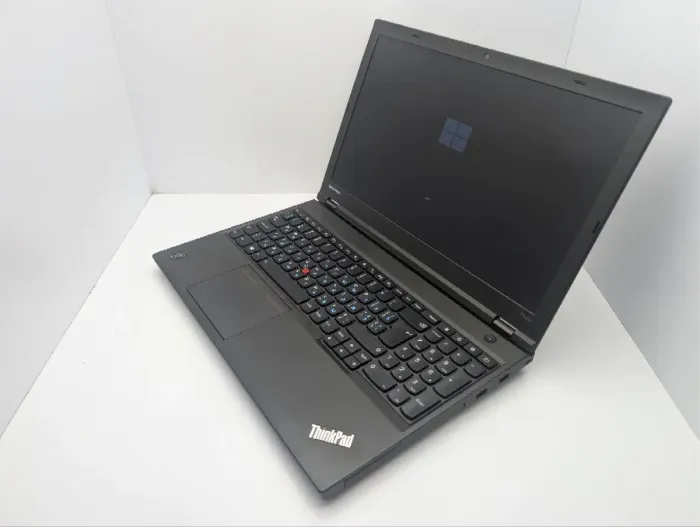 Ноутбук Lenovo ThinkPad T540p / 15.6" (1920x1080) TN / Intel Core i5-4300M (2 (4) ядра по 2.6 - 3.3 GHz) / 8 GB DDR3 / 120 GB SSD / Intel HD Graphics 4600 / WebCam б/в - изображение 7