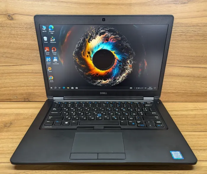 Ультрабук Dell Latitude 5480 / 14" (1920x1080) IPS / Intel Core i5-7200U (2 (4) ядра по 2.5 - 3.1 GHz) / 8 GB DDR4 / 256 GB SSD / Intel HD Graphics 620 / WebCam / Windows 10 б/в - зображення 2