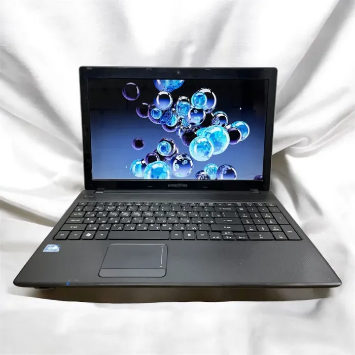 Ноутбук Б-клас Acer eMachines E729 / 15.6" (1366x768) TN / Intel Pentium P6200 (2 ядра по 2.13 GHz) / 4 GB DDR3 / 120 GB SSD / Intel HD Graphics 3000 / WebCam б/в - зображення 2