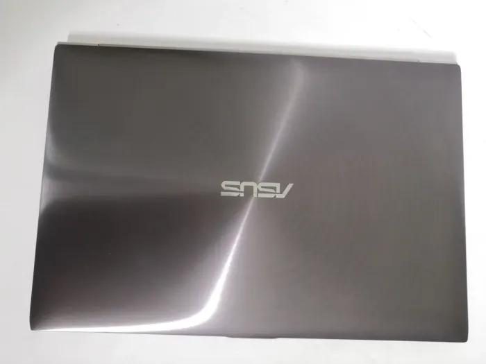 Ультрабук Asus ZenBook UX31LA / 13.3'' (1600x900) TN / Intel Core i5-4200U (2 (4) ядра по 1.6 - 2.6 GHz) / 4 GB DDR3 / 128 GB SSD / Intel HD Graphics 4400 / WebCam / micro HDMI / Win 10 Pro б/в - зображення 8