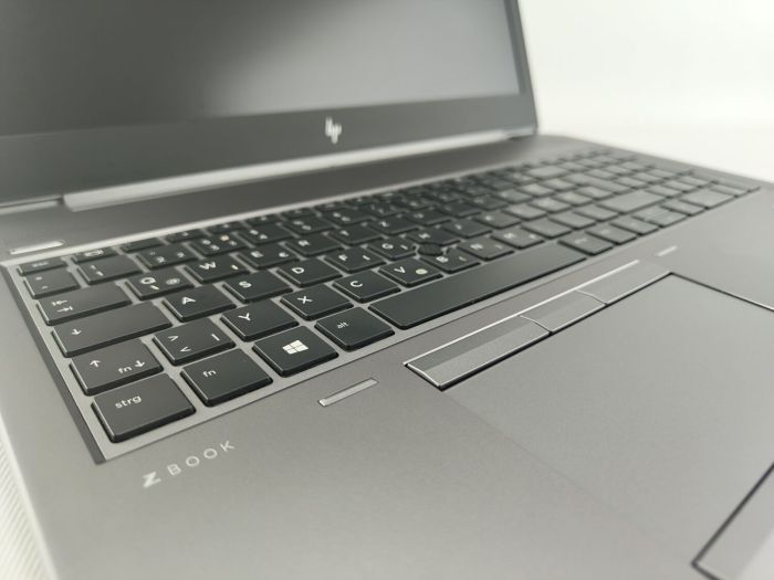 Мобільна робоча станція HP ZBook 15 G6 / 15,6" (1920x1080) IPS / Intel Core i7-9850H (6 (12) ядра по 2,6 - 4,6 ГГц) / 16 ГБ DDR4 / 512 ГБ SSD / nVidia Quadro T1000, 4 ГБ GDDR5, 128-біт / WebCam б/в - зображення 4