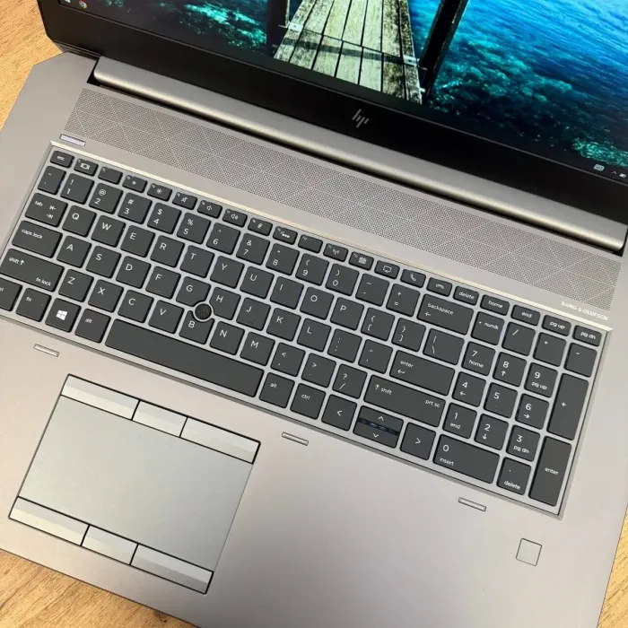 Мобільна робоча станція HP Zbook 17 G5 / 17.3" (1920x1080) IPS / Intel Xeon E-2176M (6 (12) ядер по 2.7 - 4.4 GHz) / 32 GB DDR4 / 1000 GB SSD / nVidia Quadro P3200, 6 GB GDDR5, 192-bit / WebCam б/в - зображення 7