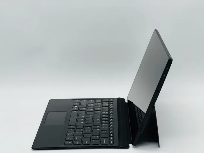 Нетбук Lenovo MIIX 520-12IKB / 12.2" (1920x1080) IPS Touch / Intel Core i5-6200U (2 (4) ядра по 2.3 - 2.8 GHz) / 8 GB DDR4 / 240 GB SSD / Intel HD Graphics 520 / WebCam б/в - зображення 4