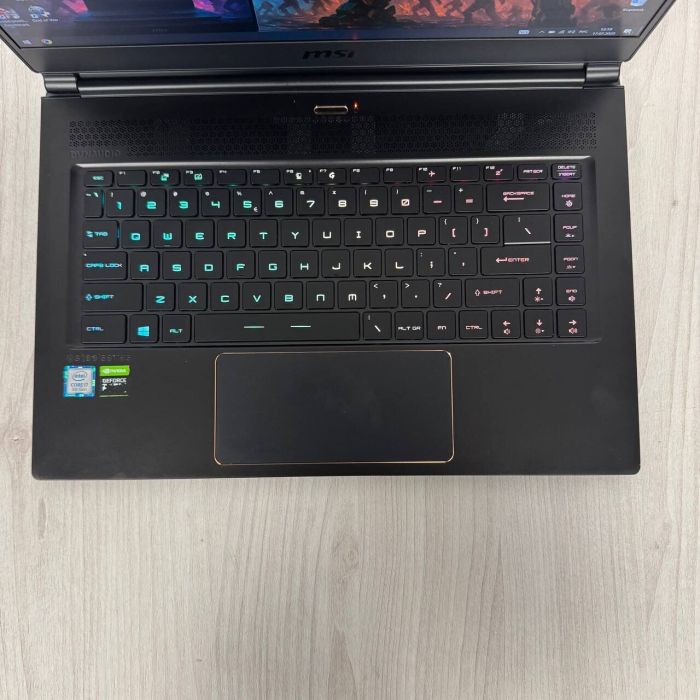 Ігровий ноутбук Б-клас MSI GS65 Stealth 9SE / 15.6" (1920x1080) IPS / Intel Core i7-9750H (6 (12) ядер по 2.6 - 4.5 GHz) / 16 GB DDR4 / 512 GB SSD NVMe / nVidia GeForce RTX 2060, 6 GB GDDR6, 192-bit / WebCam б/в - зображення 7