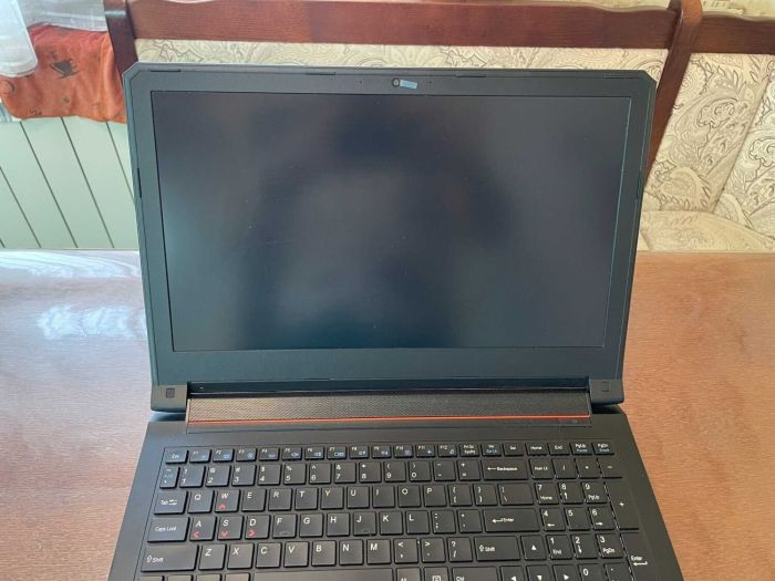 Ігровий ноутбук Clevo N155RDi / 15,6" (1920x1080) TN / Intel Core i7-6700HQ (4 (8) ядра по 2,6 - 3,5 ГГц) / 16 ГБ DDR3 / 256 ГБ SSD / nVidia GeForce GTX 960, 2 ГБ GDDR5, 128-біт / Веб-камера б/в - зображення 3