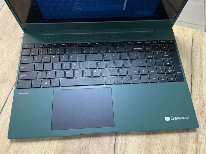 Ультрабук Gateway GWTN156-12GR / 15.6" (1920x1080) IPS / AMD Ryzen 3 3250U (2 (4) ядра по 2.6-3.5 GHz) / 4 GB DDR4 / 128 GB SSD / Radeon RX Vega 3 Graphics / WebCam / HDMI - зображення 3