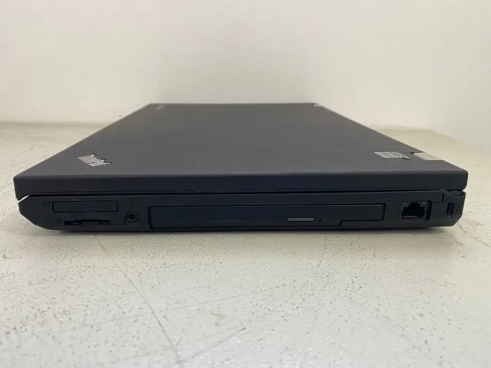 Ноутбук Lenovo ThinkPad T530 / 15.6" (1600x900) TN / Intel Core i5-3210M (2 (4) ядра по 2.5 - 3.1 GHz) / 8 GB DDR3 / 256 GB SSD / nVidia NVS 5400M, 1 GB GDDR3, 128-bit / WebCam / DVD-ROM / VGA б/в - зображення 4