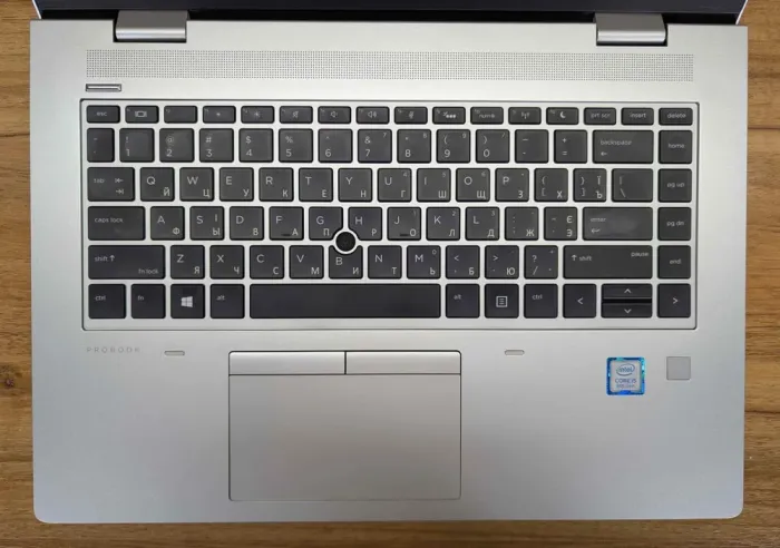 Ноутбук HP ProBook 640 G5 / 14" (1920x1080) IPS / Intel Core i5-8265U (4 (8) ядра по 1.6 - 3.9 GHz) / 16 GB DDR4 / 480 GB SSD / Intel UHD Graphics 620 / WebCam / TouchID / Windows 10 б/в - зображення 3
